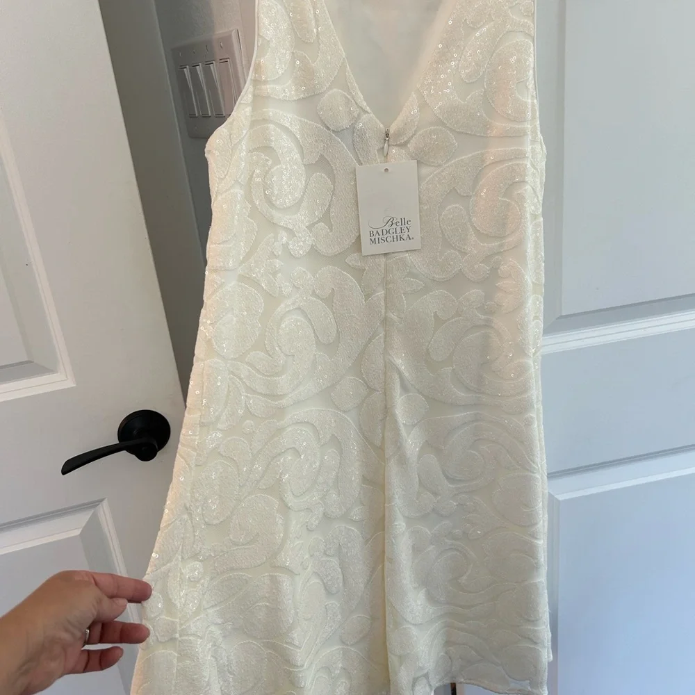 Formal dress - Picture 2 of 3